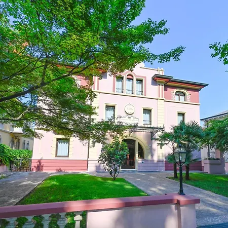 Regina Margherita Hotel